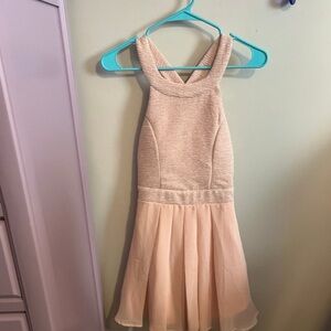 Small light pink teen dress with bow